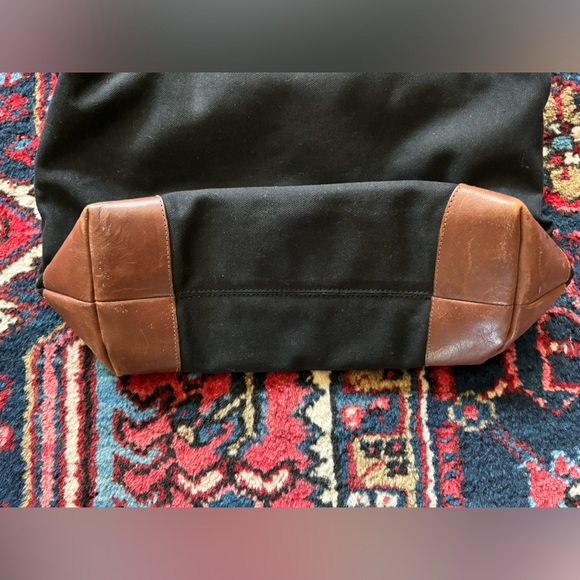 • Green Hills Bag • - Picture 4 of 5